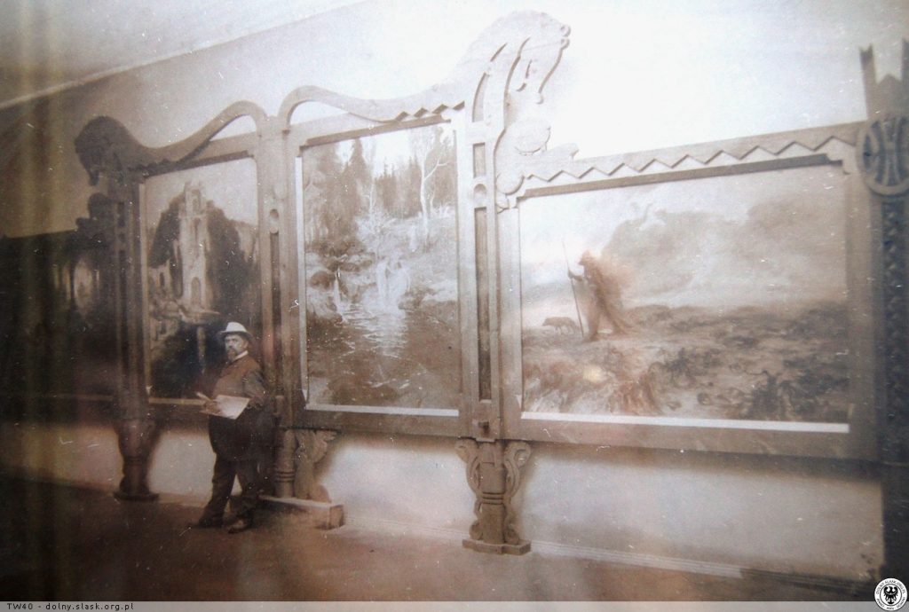 Obrazy Hermann Hendricha w Hali Legend w Szklarskiej Porębie